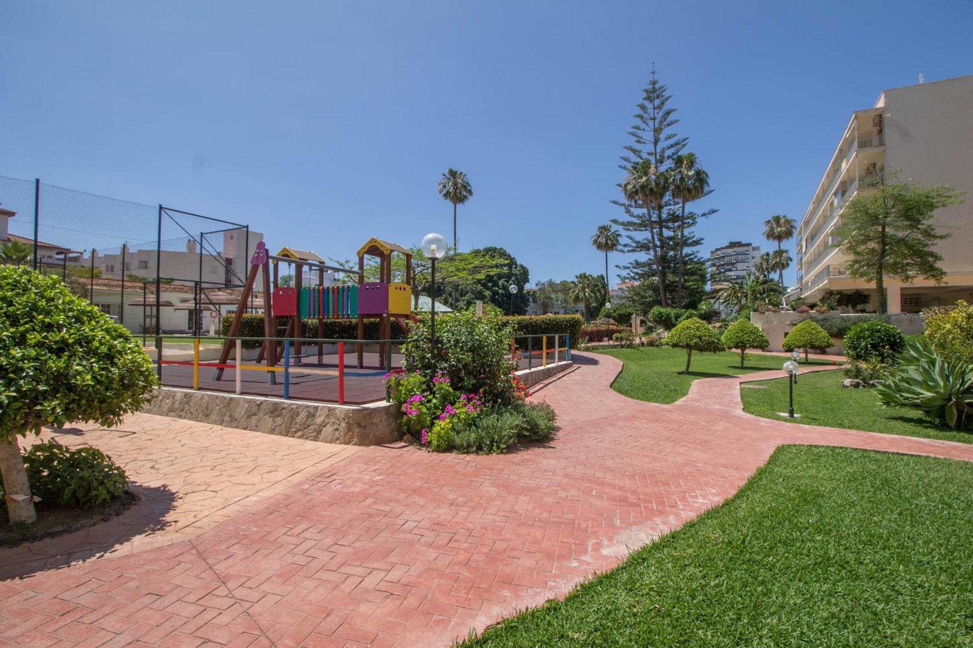 Carihuela Palace 417 By Ivi Real Estate Torremolinos Extérieur photo
