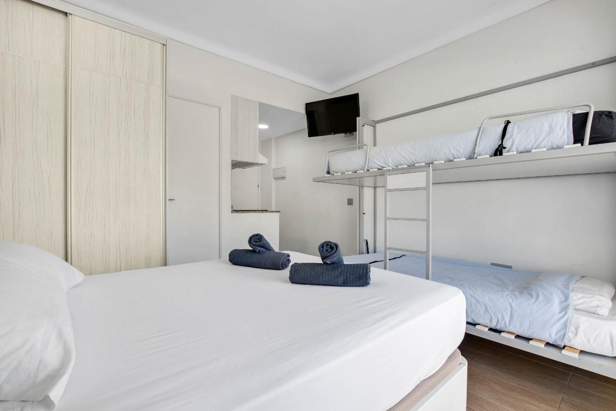 Carihuela Palace 417 By Ivi Real Estate Torremolinos Extérieur photo