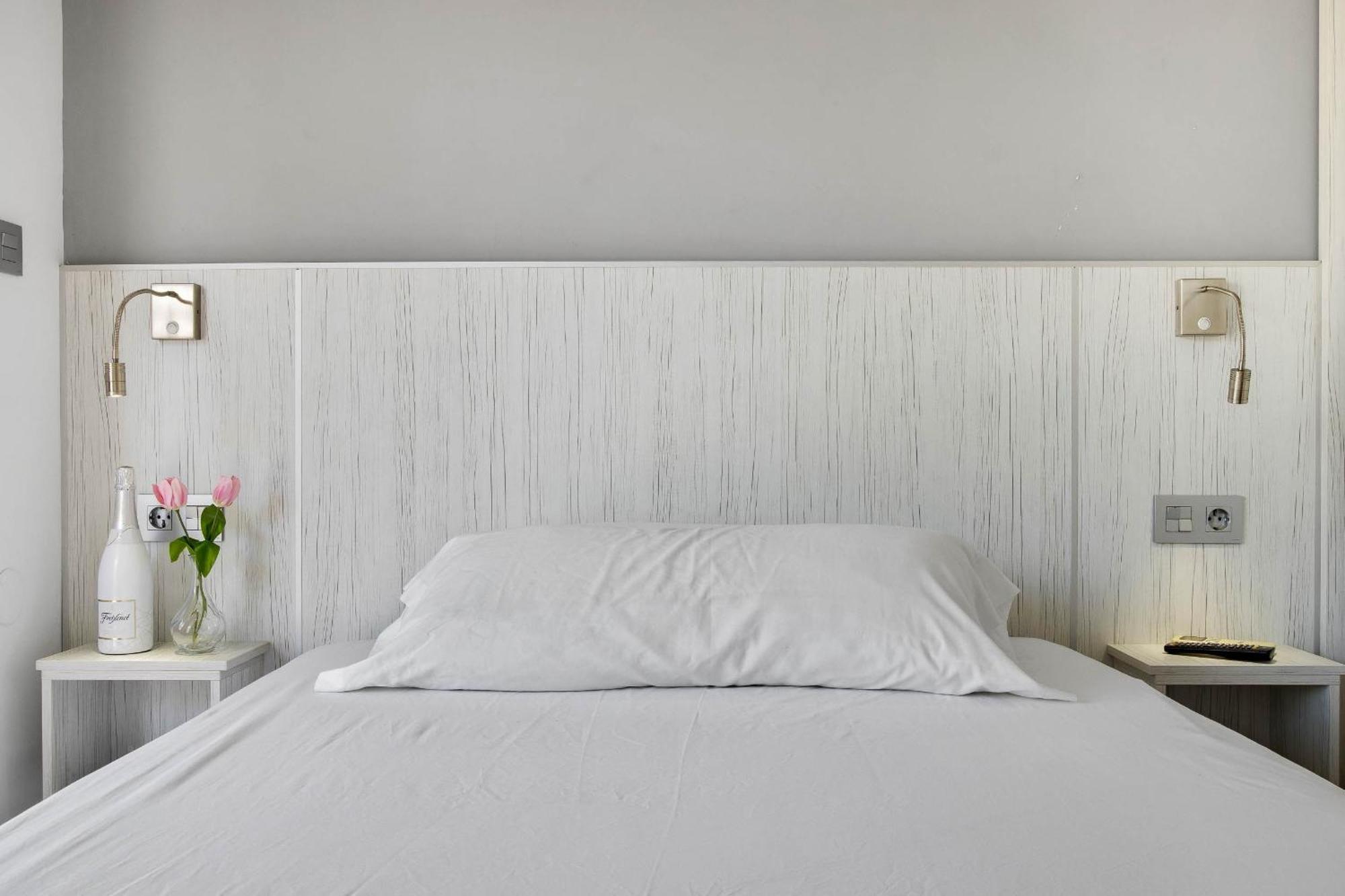Carihuela Palace 417 By Ivi Real Estate Torremolinos Extérieur photo