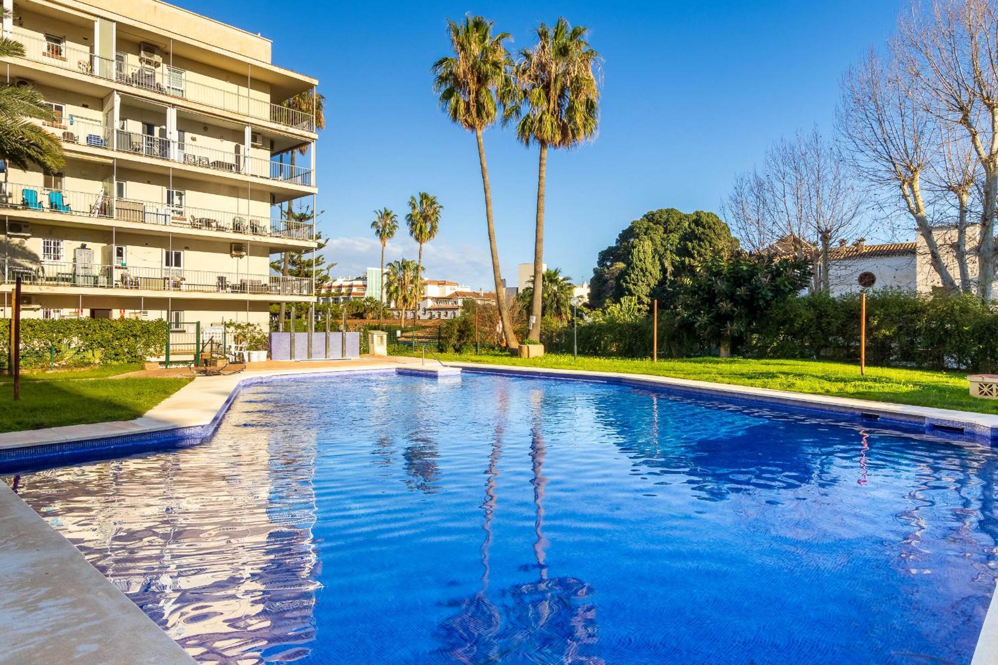 Carihuela Palace 417 By Ivi Real Estate Torremolinos Extérieur photo